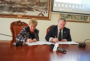 List intencyjny o współpracy uniwersytet podpisał z gminą Dąbrowa