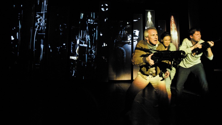 Zdjęcie nagłówkowe otwierające podstronę: Legendarny teatr zaprosił do współpracy grupę artystów z IS UO
