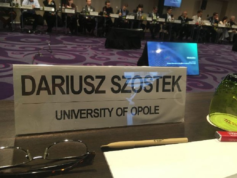 Zdjęcie nagłówkowe otwierające podstronę: Prof. Dariusz Szostek na  Anti Counterfeiting Blockchain Forum Meeting w Brukseli