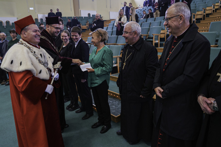 Zdjęcie nagłówkowe otwierające podstronę: Uroczysta inauguracja i obchody dwóch jubileuszy