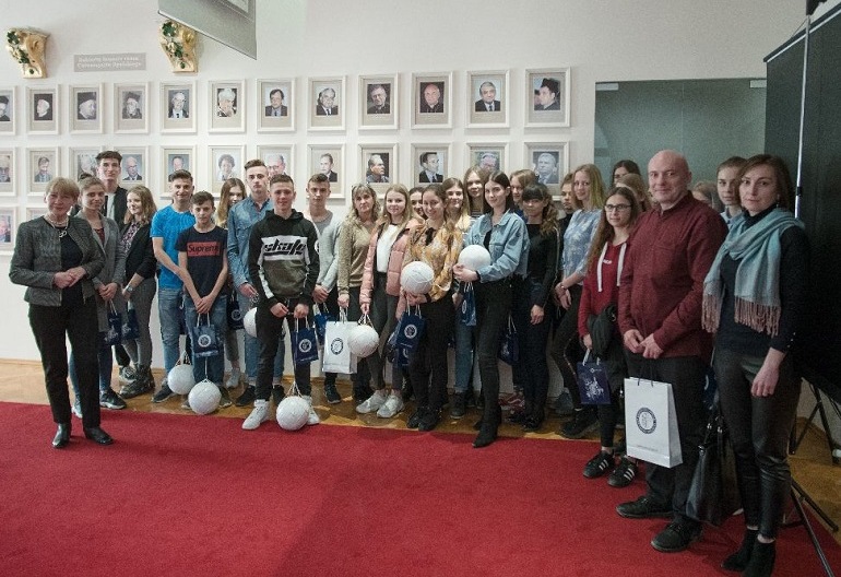 Przeniesienie do informacji o tytule: Ukraińscy uczniowie gośćmi UO