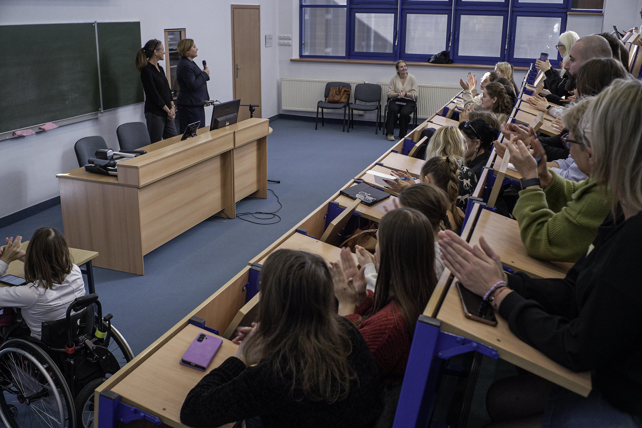 Psychologia ponad granicami. Naukowczynie z trzech państw badają dobrostan młodych ludzi
