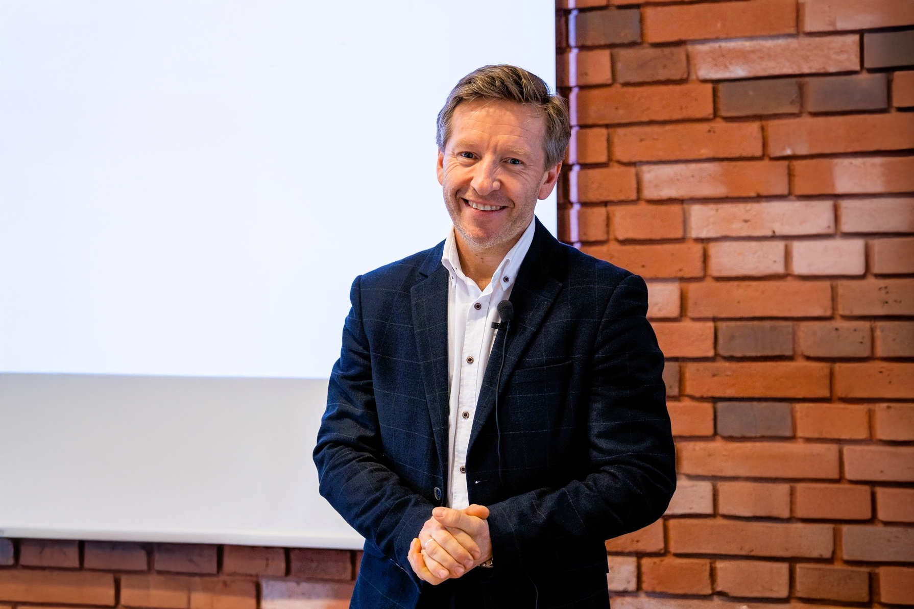 prof. dr hab. Daniel Pietrek